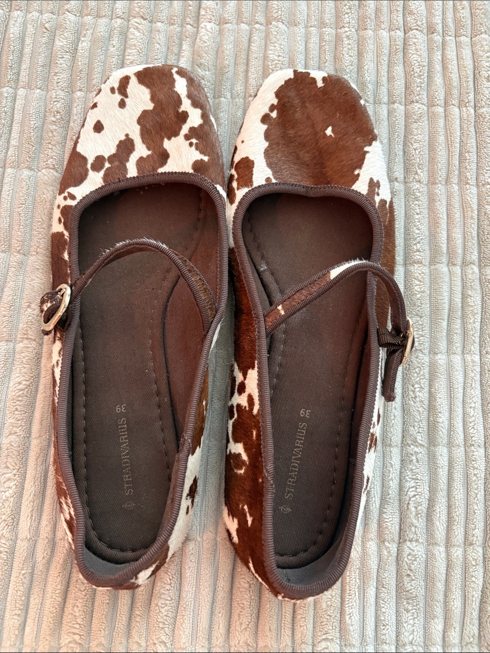 Stradivarius Brown & White Cow-Print Mary Jane Flats